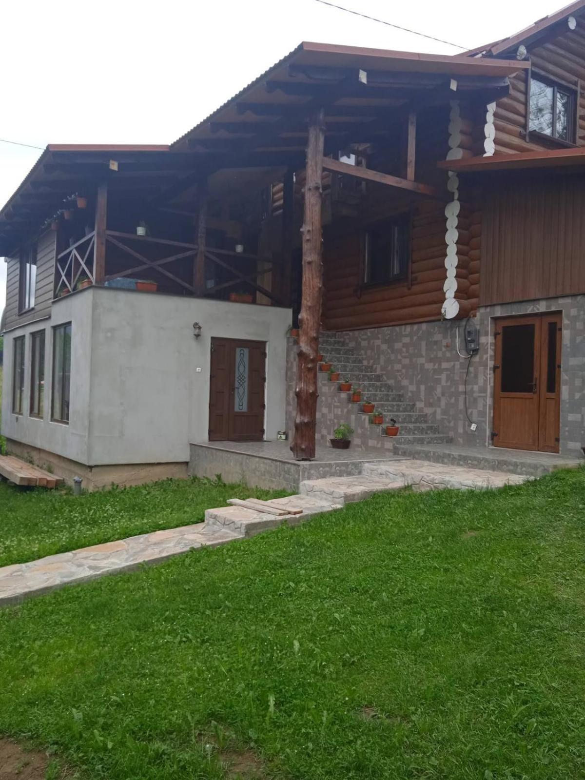 Садиба У Пасічника Guest House Pilipets Exterior foto